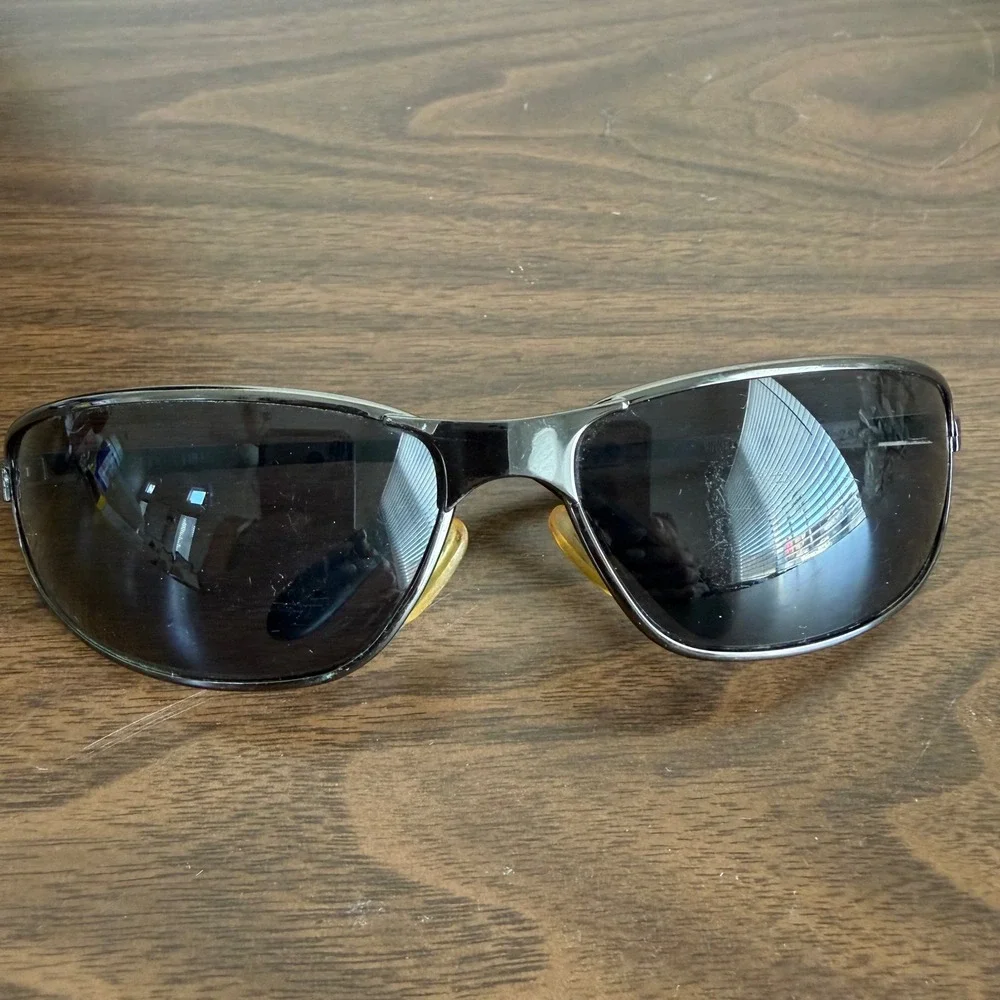 Uvex Tomcat Z87+ Safety Sun glasses Gunmetal Metal Frame Dark Gray Lens Mens